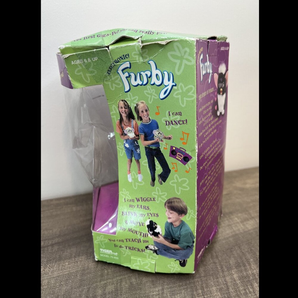 Furby Box - Picture 5 of 7